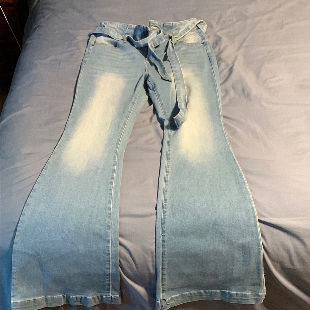 Women's Light Blue Jeans